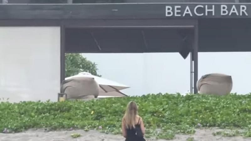 Viral Pasangan Bule Berbuat Mesum di Pinggir Pantai Canggu, Netizen: Bali Tercinta Dikotori Turis