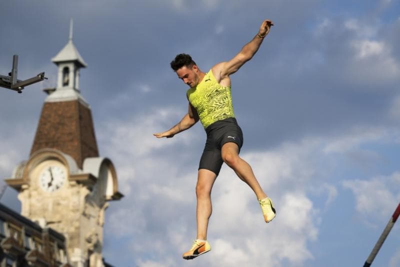 Atlet Ini Dapat Tawaran Film Porno karena Alat Kelaminnya Sentuh Palang Lompat Galah Olimpiade Paris Atlet Ini Dapat Tawaran Film Porno karena Alat Kelaminnya Sentuh Palang Lompat Galah Olimpiade Paris