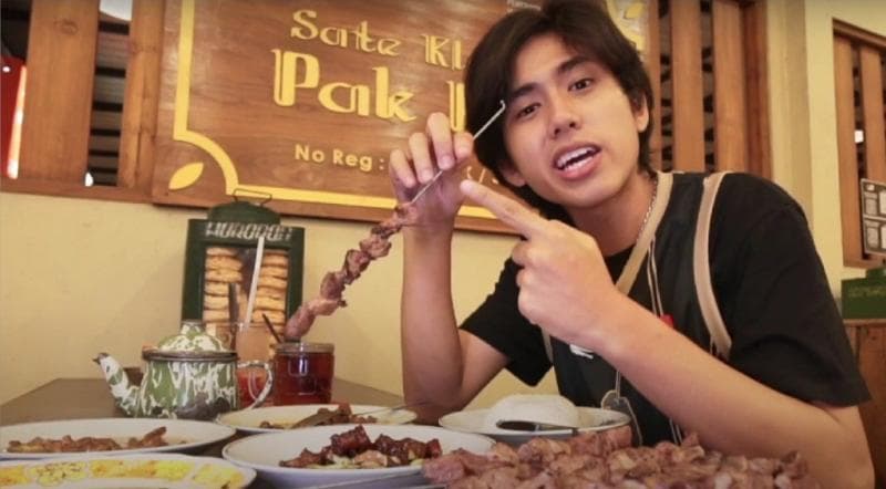 Kuliner Yogya Versi Farel Tarek, Pedasnya Oseng Mercon hingga Sate Klathak yang Gurih Kuliner Yogya Versi Farel Tarek, Pedasnya Oseng Mercon hingga Sate Klathak yang Gurih