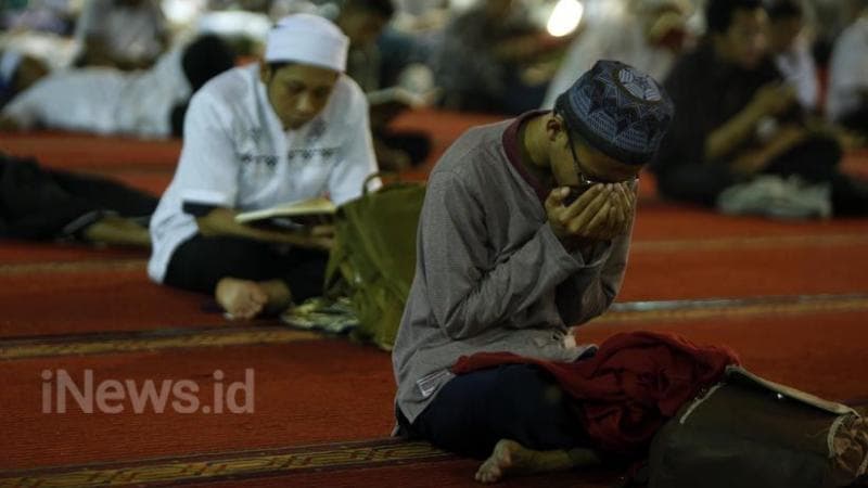 6 Amalan Malam Lailatul Qadar Sesuai Sunnah di 10 Hari Terakhir Ramadhan