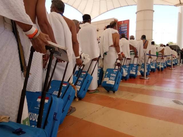 Rombongan Pertama Jamaah Haji Khusus Indonesia Tiba di Madinah, Berapa Biaya yang Dikeluarkan untuk Berhaji?