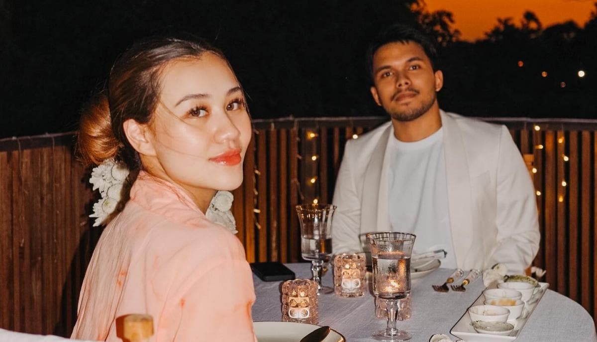 Romantis, Thariq Halilintar Beri Aaliyah Massaid Kado Mobil Mewah