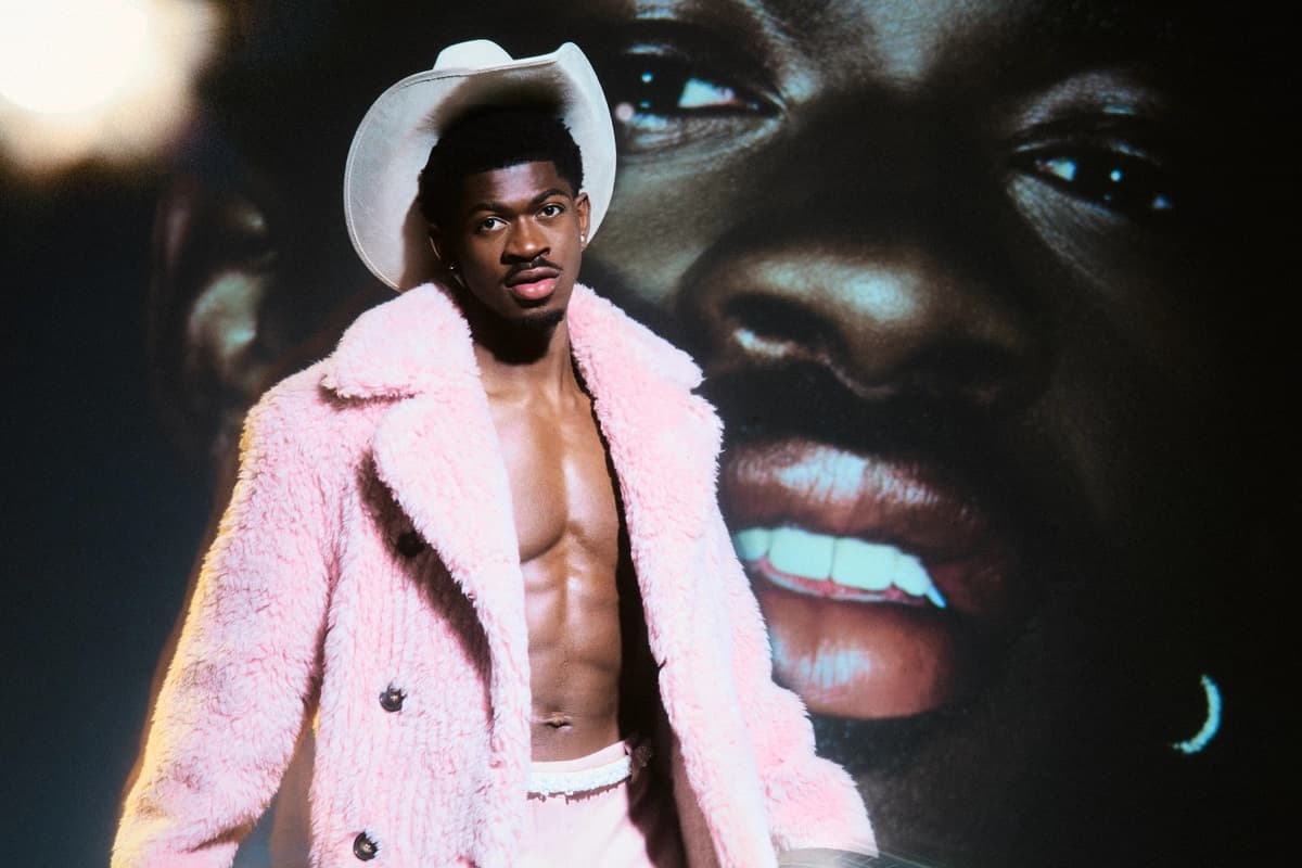 Lil Nas X Ditahan setelah Cekcok dengan Polisi di Jalanan