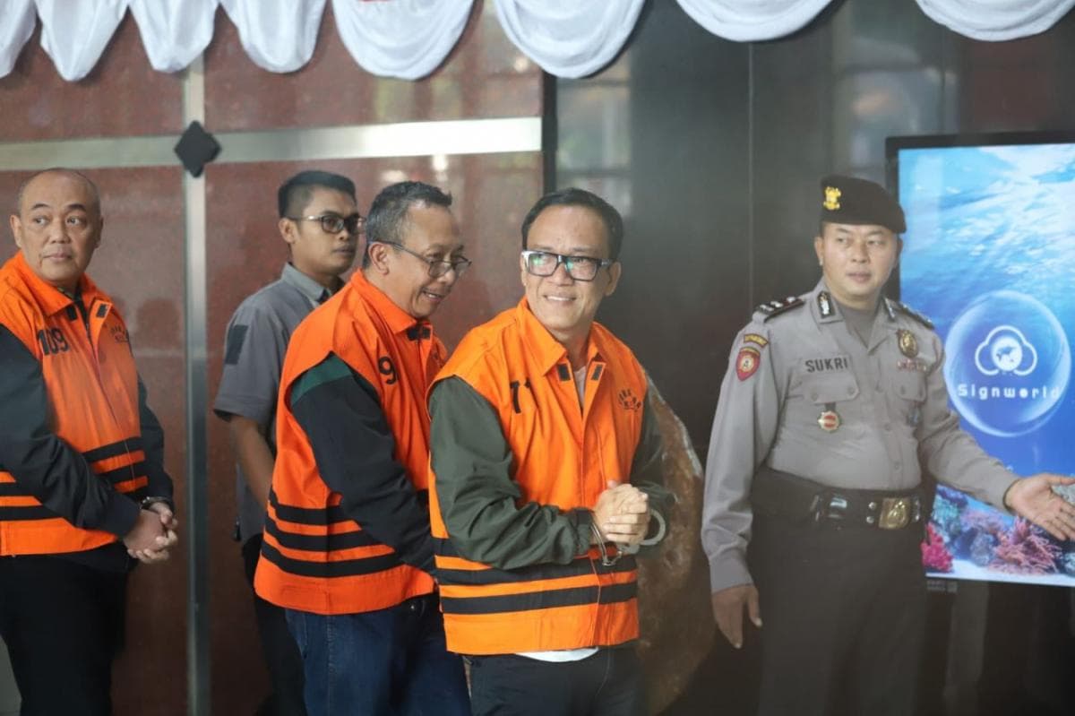 Modus Noel Ebenezer Todong Ducati ke Bawahannya: Saya Cocoknya Motor Apa? Modus Noel Ebenezer Todong Ducati ke Bawahannya: Saya Cocoknya Motor Apa?