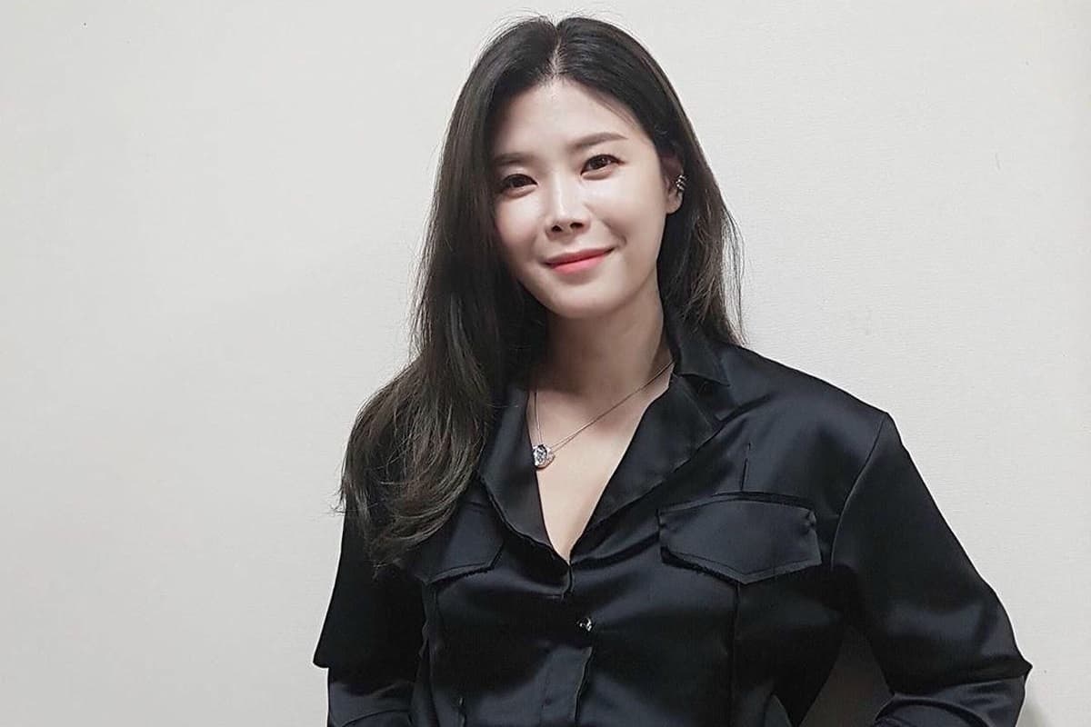 Ratu Soundtrack Drama Korea Lyn Bercerai setelah 11 Tahun Menikah