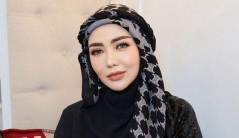 Biodata dan Agama Bella Shofie, Artis yang Mundur dari Anggota Dewan