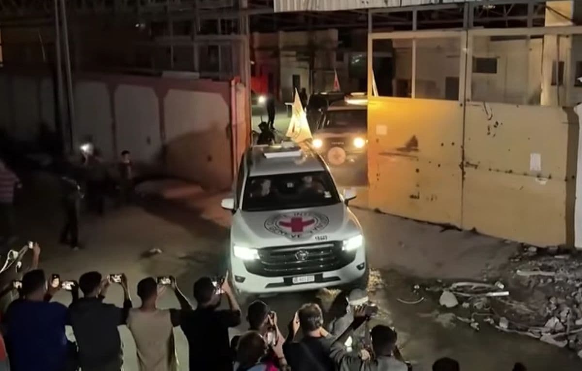 Hamas Serahkan Jasad Sandera Setelah Israel Ancam Pangkas Bantuan Kemanusiaan