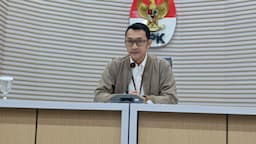 KPK Geledah Rumah Dinas Gubernur Riau, Sita CCTV hingga Dokumen