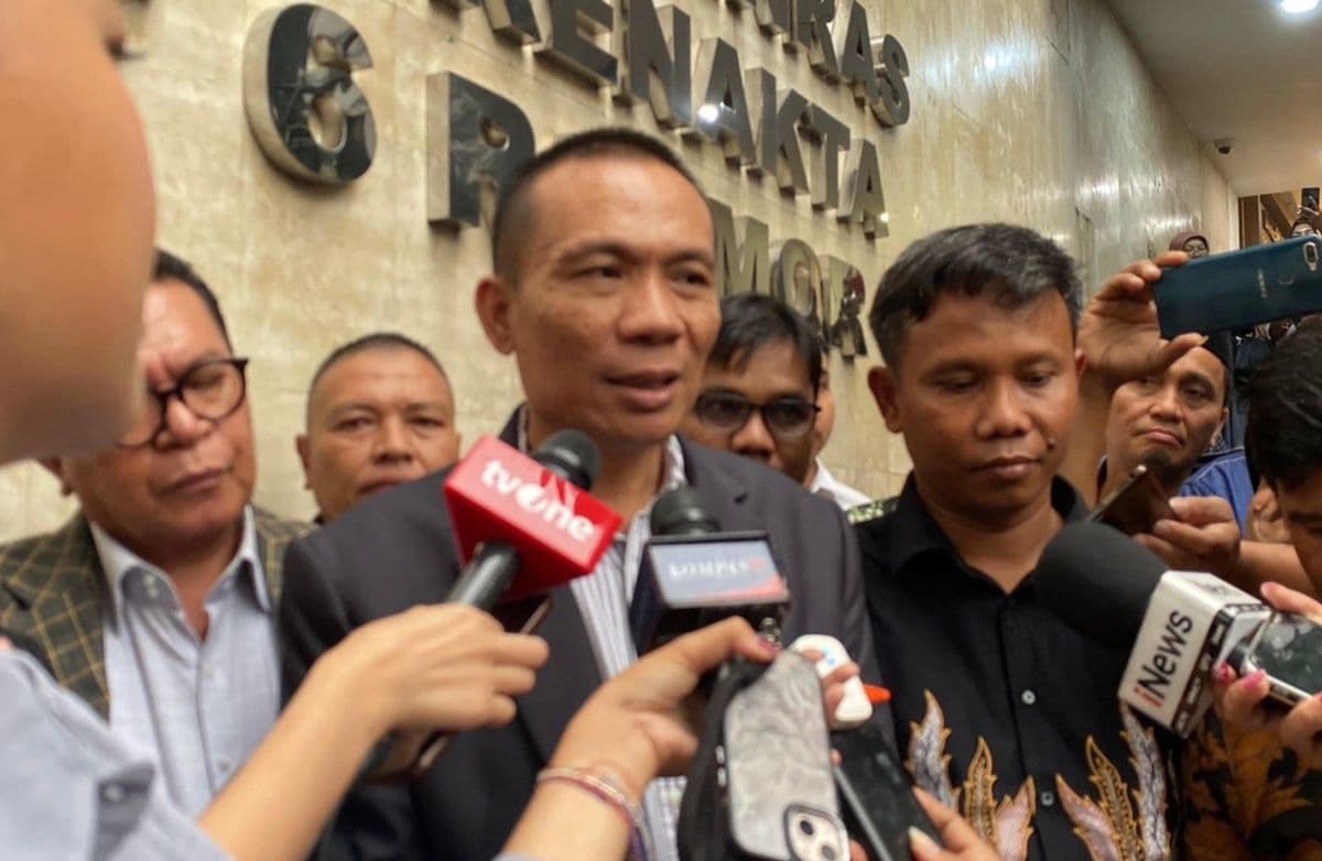 Ditetapkan Tersangka, Rismon Sianipar Tak Terima Dituduh Edit Ijazah Jokowi