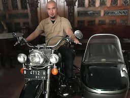 Ahmad Dhani Jajal Motor Legendaris Soeharto, Netizen Ributkan Pelat Nomor yang Mati