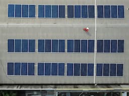 PLTS Bikin Desa Mandiri Energi dan Hasil Panen Naik 30