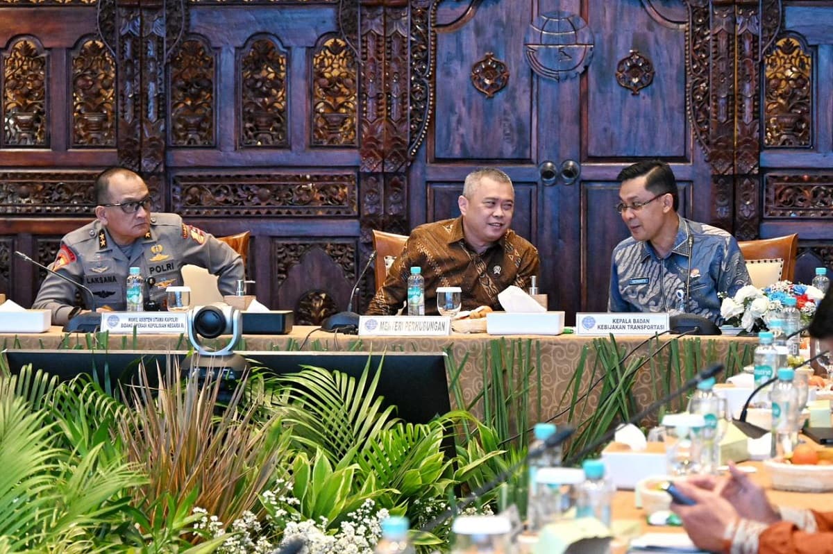 Menhub Prediksi Puncak Arus Mudik Libur Nataru pada 24 Desember 2025