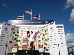 Hasil Race 1 ARRC 2025: Fadillah Arbi Juara Asia AP250, Adenanta Putra Masih Harus Berjuang