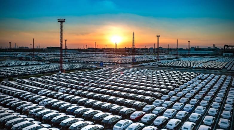 China Buat Aturan Baru Atasi Fenomena Mobil Bekas Nol Kilometer