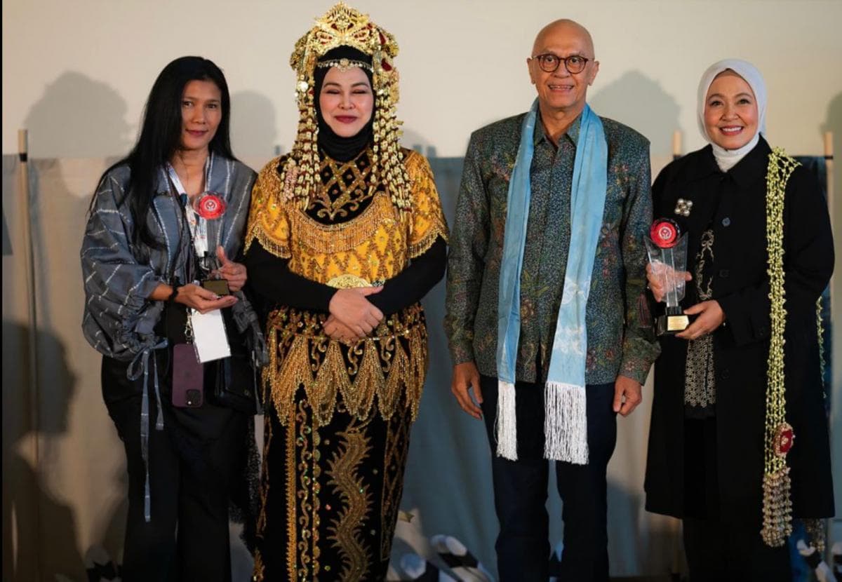 Kain Sasirangan Tanah Laut Asal Kalsel Curi Perhatian Masyarakat Belgia