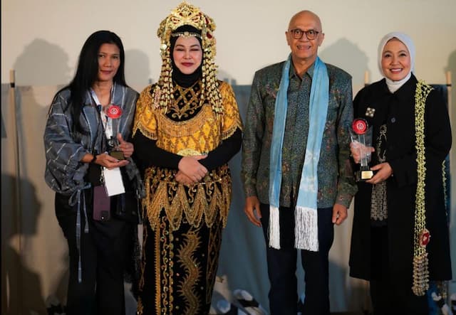 Kain Sasirangan Tanah Laut Asal Kalsel Curi Perhatian Masyarakat Belgia