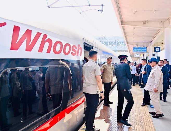 Kaleidoskop 2025: Prabowo Jinakkan Bom Waktu Utang Kereta Cepat Whoosh