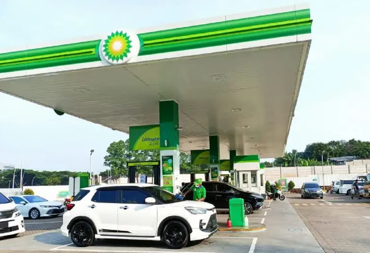 Harga BBM BP Turun Awal 2026, Paling Murah Rp12.500 per Liter
