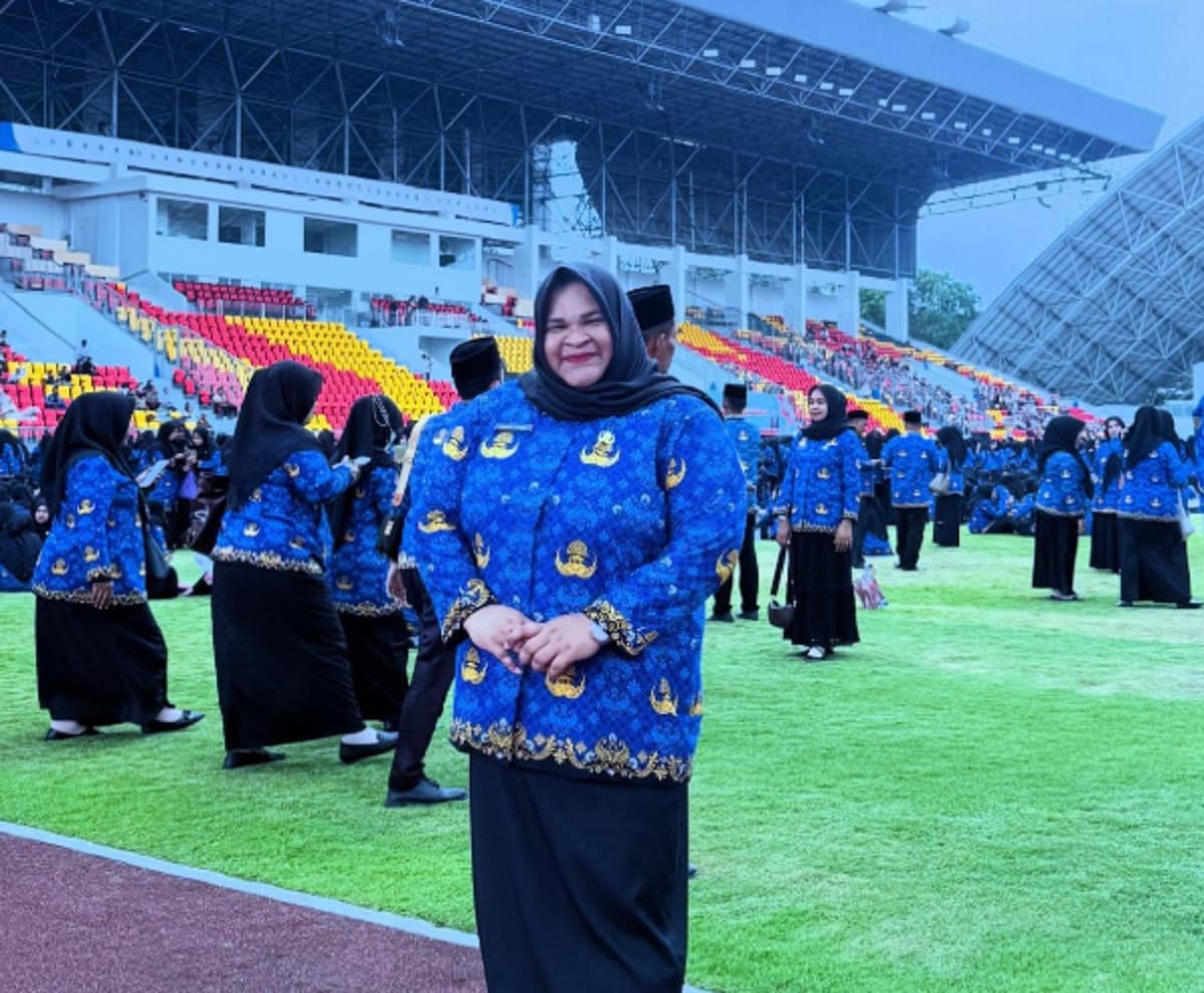 Segini Kisaran Gaji Lifter Indonesia Nurul Akmal sebagai PPPK Paruh Waktu