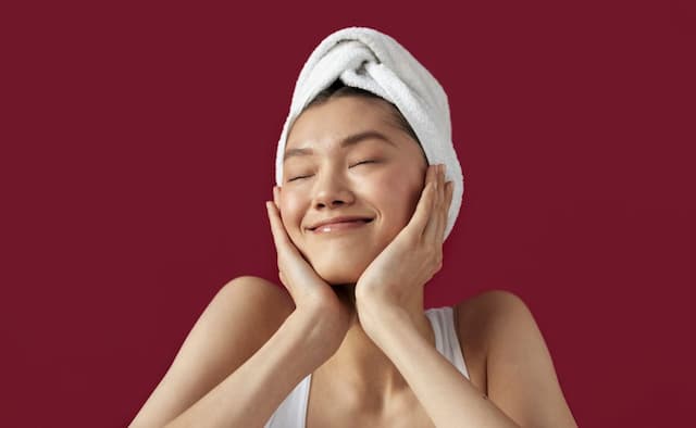 Terlanjur Ikutan Viral Baking Soda Bikin Wajah Cerah, Ini Solusinya