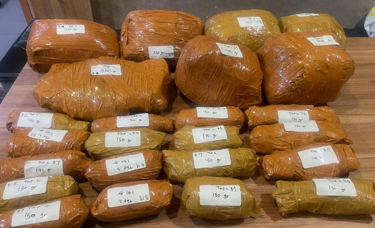 Polda Metro Ungkap Peredaran Ganja Seberat 9,4 Kg, Tiga Orang Ditangkap!