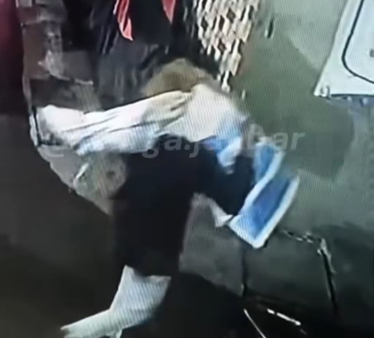 5 Fakta Heboh Pria Panggul Karung di Tambora Jakbar, Dikira Bawa Mayat Ternyata Biawak