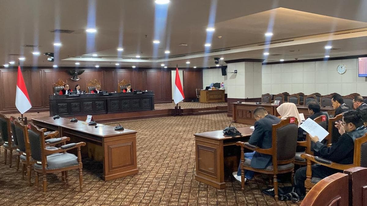 Kasus Ijazah Jokowi Masuk MK, Roy Suryo Cs Minta Pasal Pidana Tak Jerat Urusan Publik