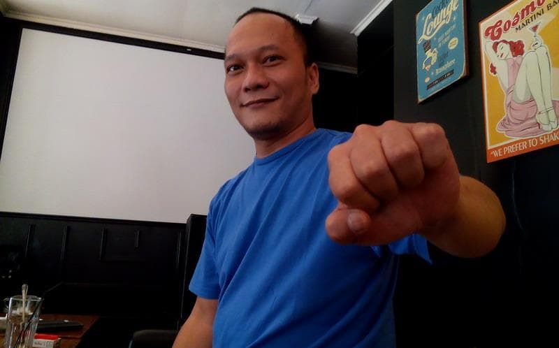 Iwa K Buka Suara Usai Dikaitkan sebagai Ayah dari Anak Denada