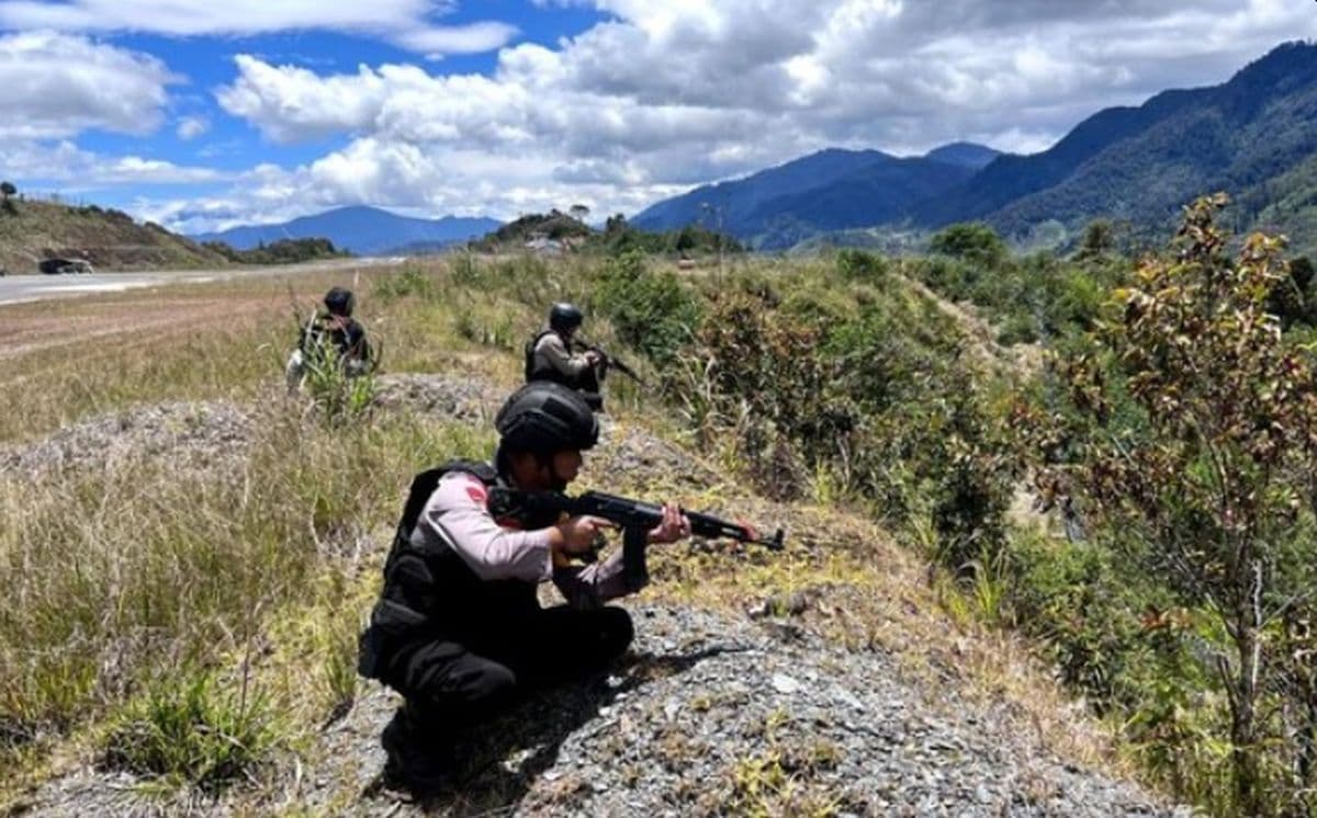 Kontak Tembak dengan KKB di KM 50 Freeport, 1 Prajurit TNI Gugur