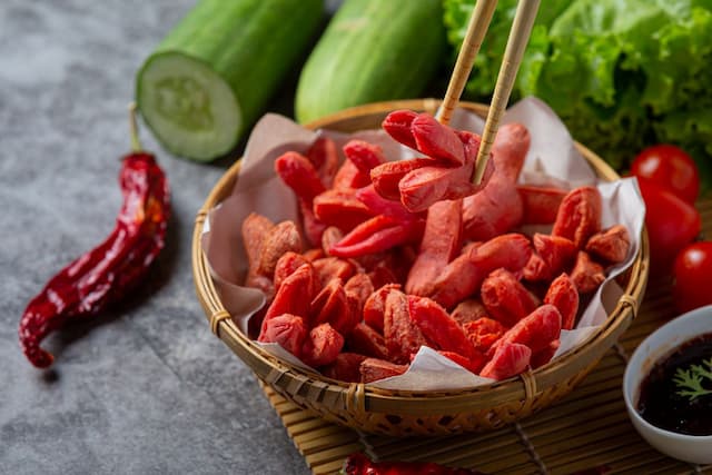 Sosis, Nugget dan Makanan Olahan Erat dengan Kanker, Ini Penjelasan Ilmiahnya