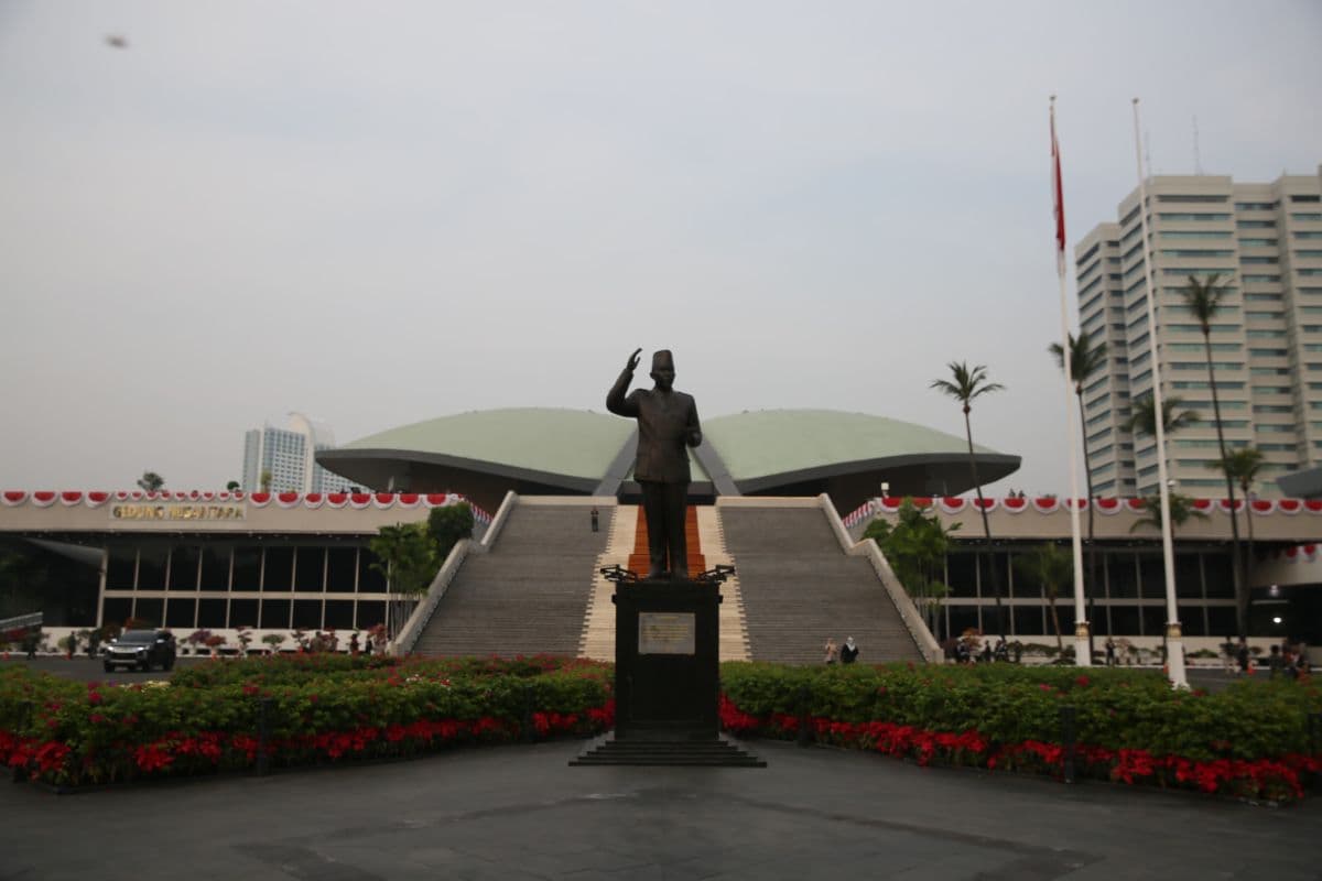 Timwas Haji 2026 Resmi Dibentuk, Dipimpin Pimpinan DPR