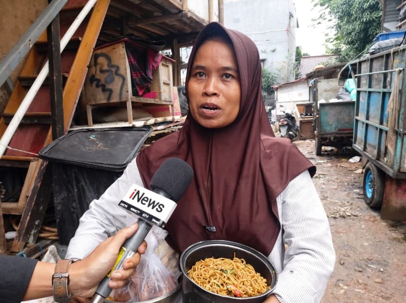 Warga Senang Dapat Bantuan Makan Bergizi dari MNC Peduli-Park Hyatt Jakarta