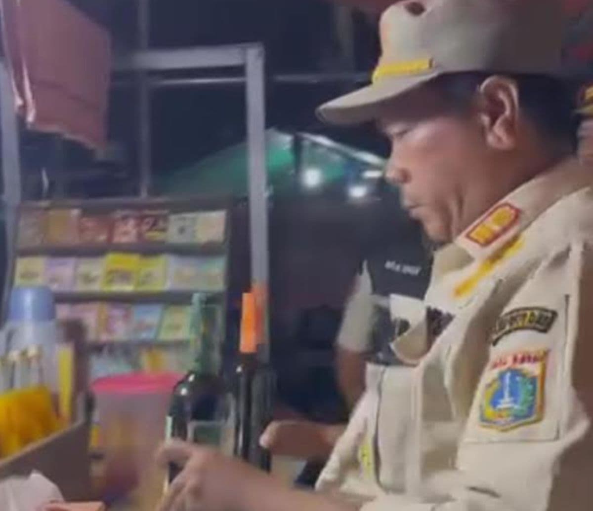 Jelang Ramadhan, Satpol PP DKI Gencarkan Operasi Miras