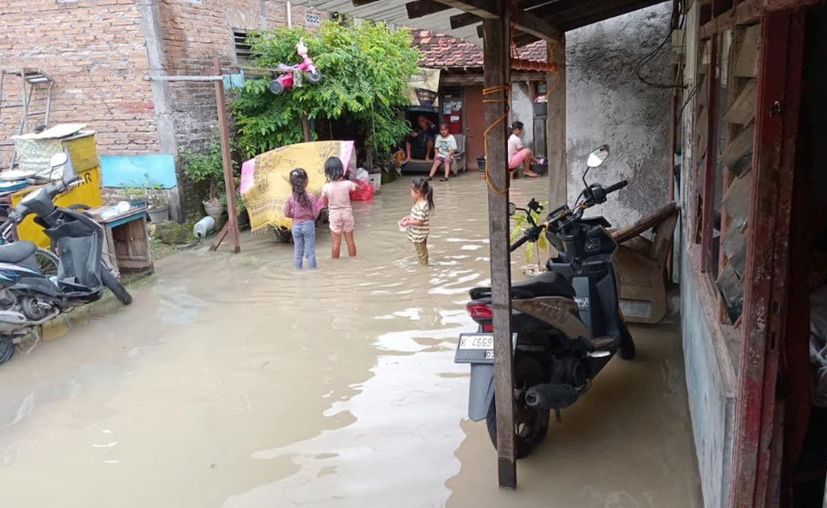 Banjir-Longsor Terjang Jateng, Ribuan Warga Terdampak dan 3 Tewas