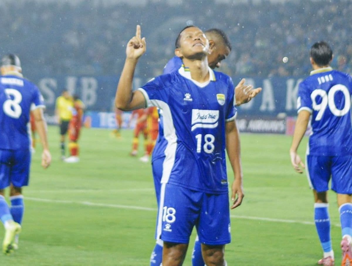 Salam Perpisahan Adam Alis: Persib Bandung Petik Pelajaran Berharga dari Panggung Asia