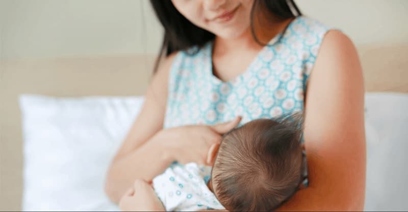 Ibu Menyusui Berpuasa, Apakah Aman untuk Bayi?
