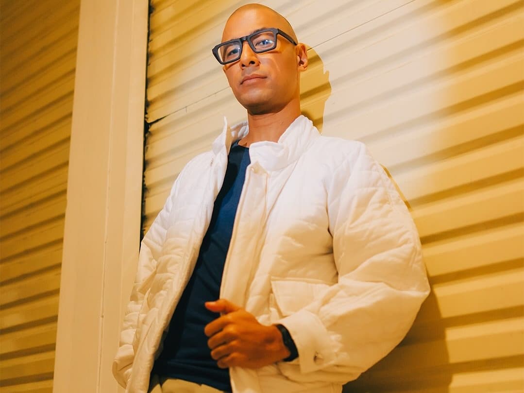 5 Artis Tampan Pilih Jadi Mualaf, Ada yang sampai 2 Kali Pindah Agama