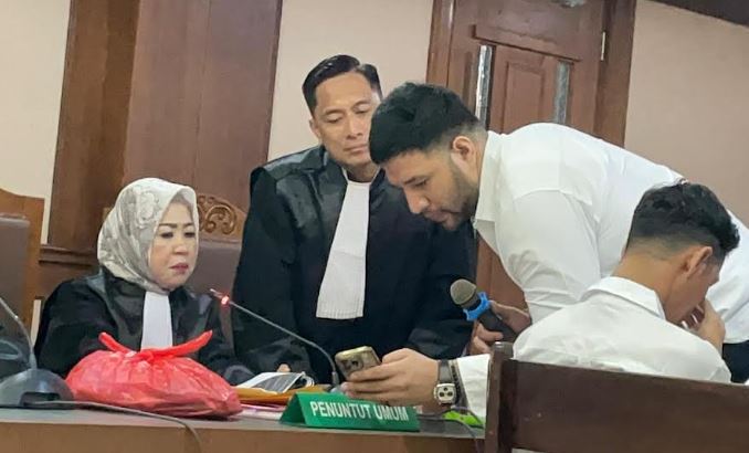 Ammar Zoni Ngotot Ada Permintaan Rp300 Juta dari Oknum Polisi, JPU: Buktikan!