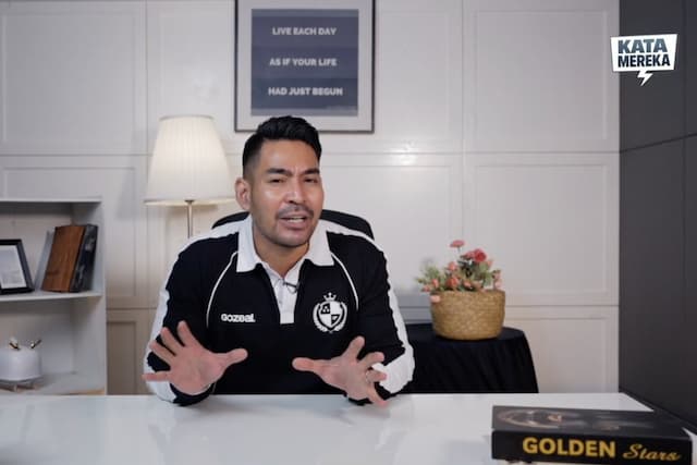 Kata Mereka: Kekuatan Selendang Merah di Balik Gemulai Tari Jaipong