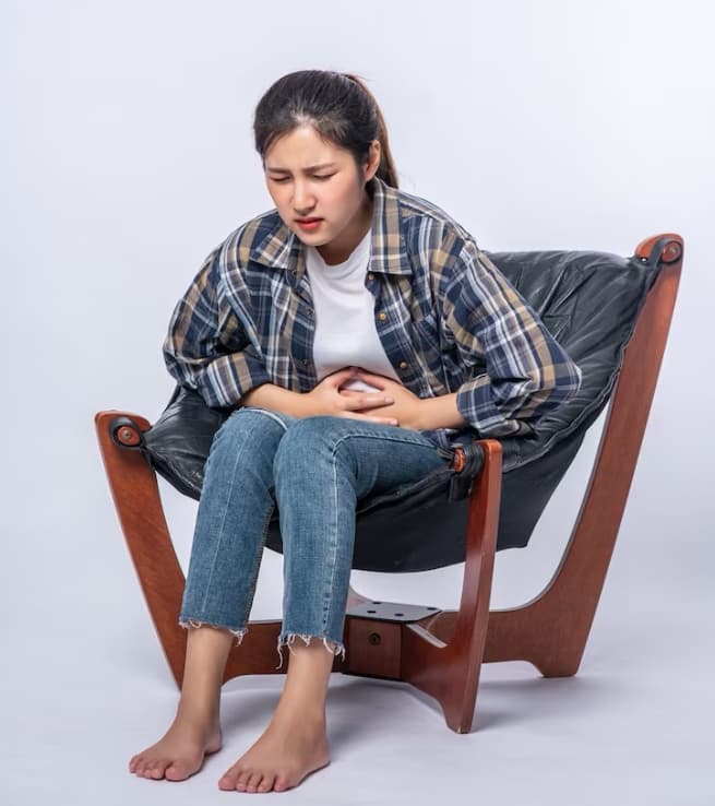 5 Cara Mengatasi Sakit Perut Usai Buka Puasa