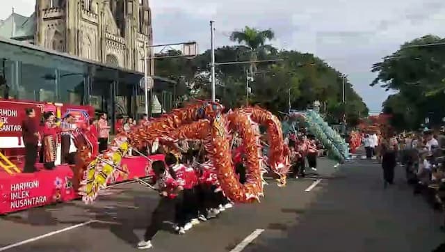 Meriah, Begini Suasana Parade Imlek Nusantara 2026 di Lapangan Banteng Jakpus