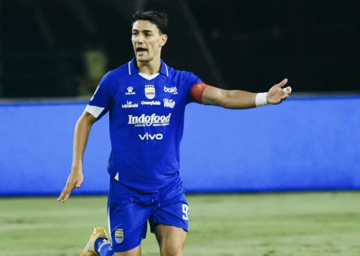 Federico Barba Kibarkan Bendera Perang, Persib Bandung Targetkan Poin Penuh di Kandang Persebaya Surabaya