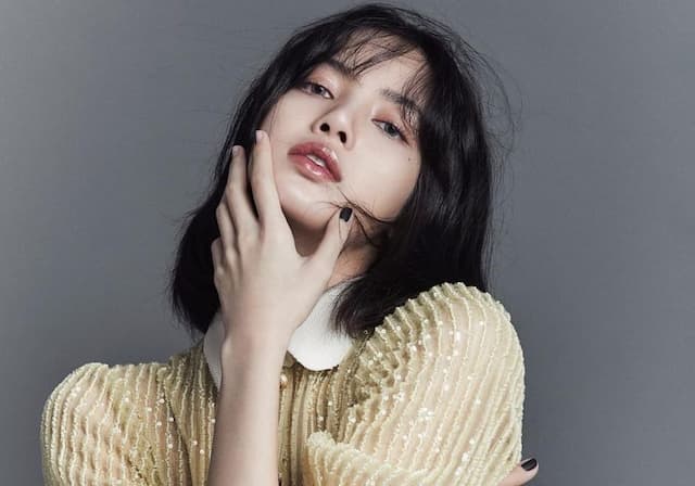 Keliling Jakarta, Lisa BLACKPINK Ngaku Ketagihan Nasi Goreng hingga Sate