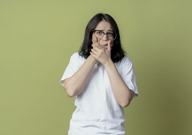 5 Tips Mengatasi Bau Mulut Saat Puasa agar Tetap Percaya Diri