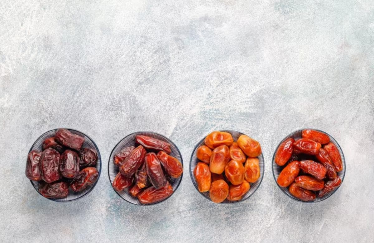 Makanan yang Sebaiknya Tidak Dikonsumsi Bersamaan dengan Kurma