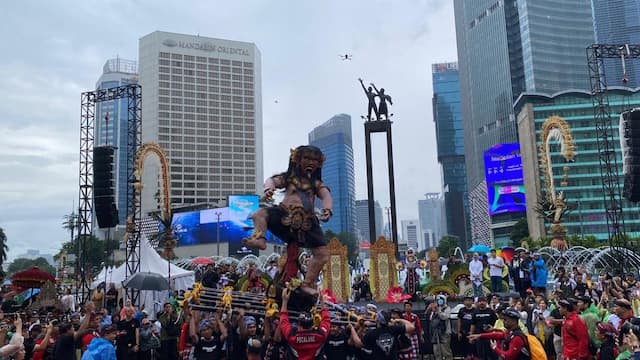 Kini Penjor dan Ogoh-Ogoh Hiasi Bundaran HI, Setelah Ornamen Imlek dan Ramadhan