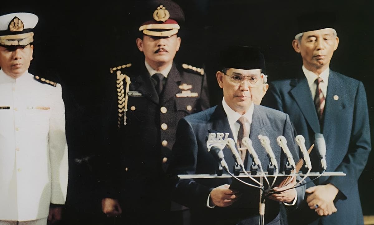 Terungkap! Diam-Diam Benny Moerdani Persiapkan Jenderal Try Sutrisno Jadi Wapres Soeharto