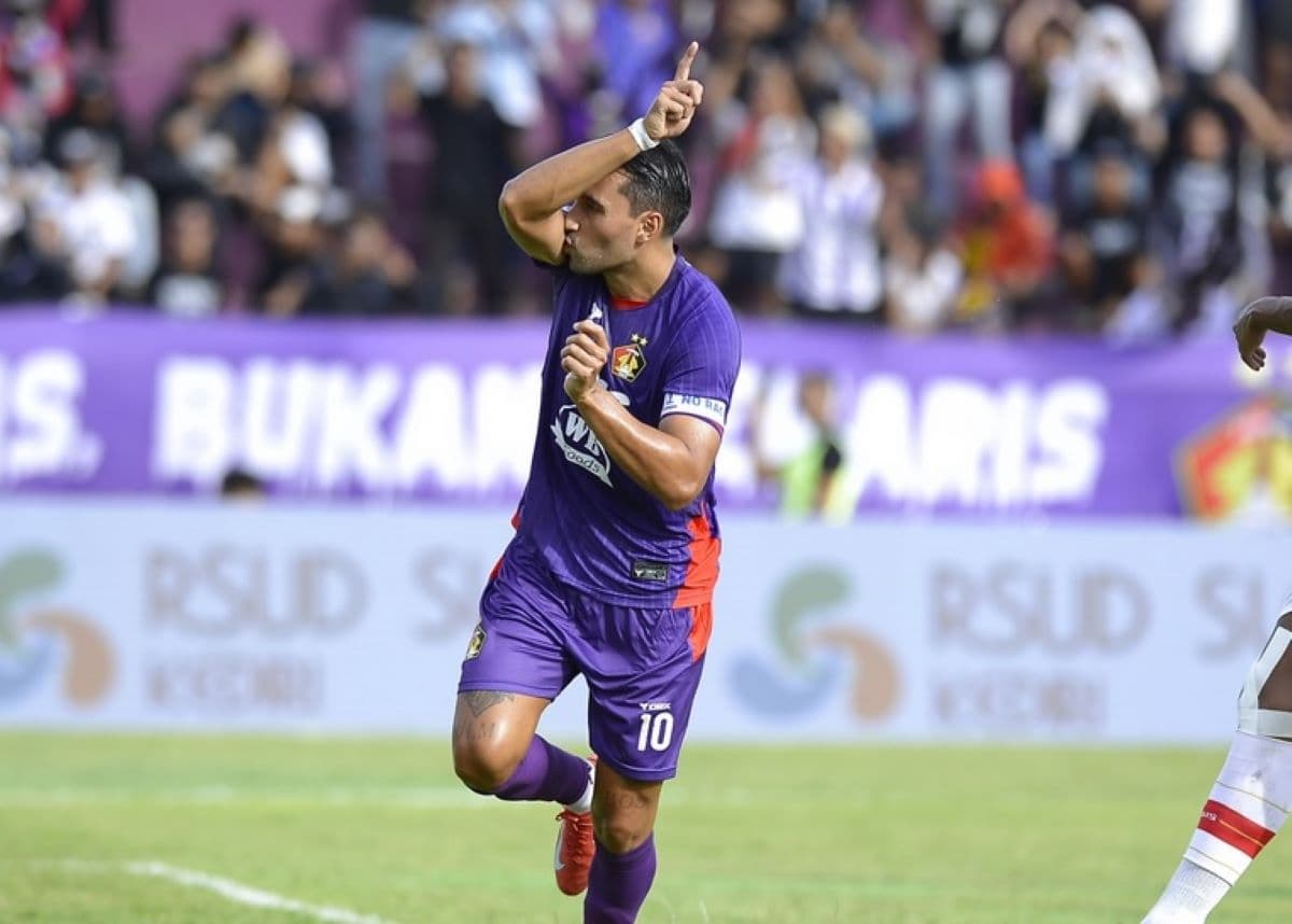 Akhiri Penantian Lima Tahun, Ezra Walian Kembali ke Pelukan Timnas Indonesia Usai Tampil Moncer di Persik Kediri