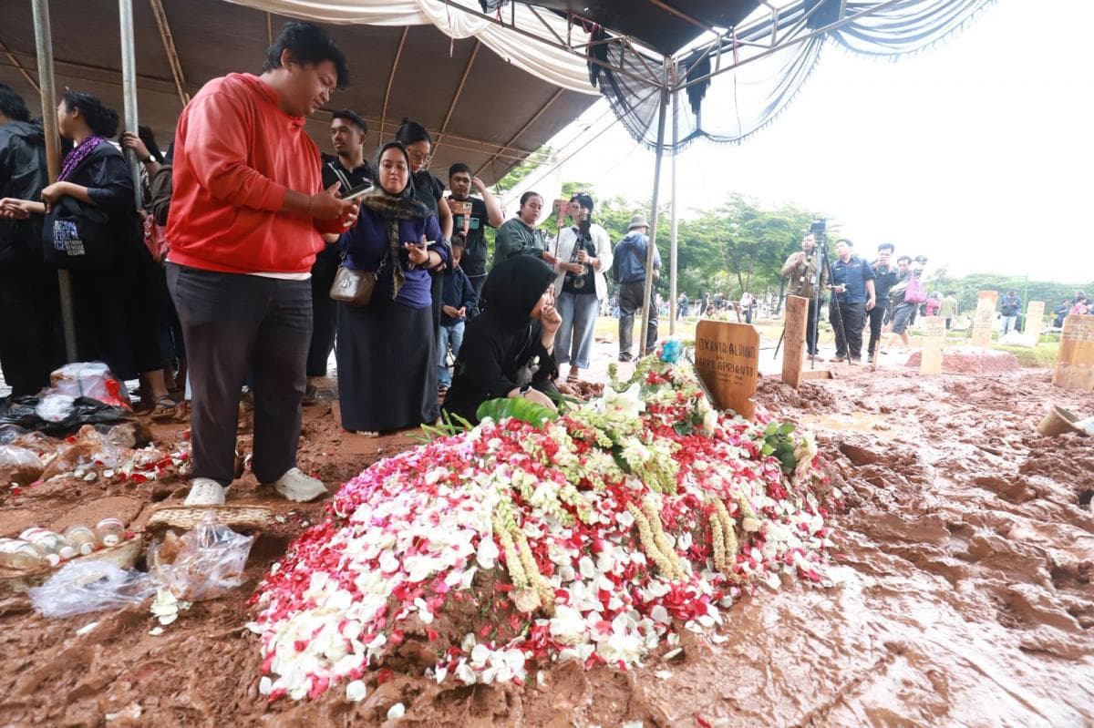 Sederet Artis yang Alami Birthday Blues, Ditinggal Meninggal saat Hari Ulang Tahun