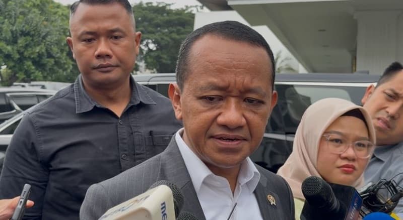 Stok BBM Cukup 23 Hari, Bahlil: Tak Perlu Panic Buying!